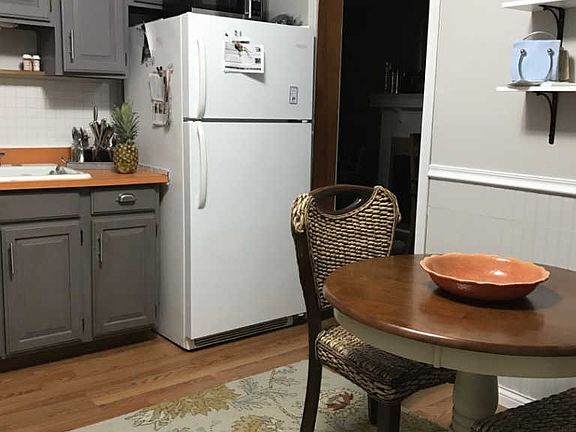 5th image of 3344 W 99th St
