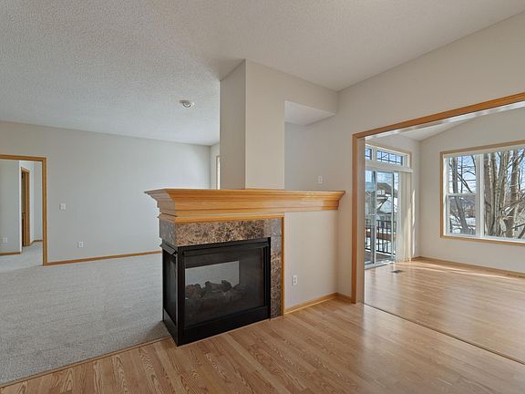 3rd image of 19752 Meadowlark Way