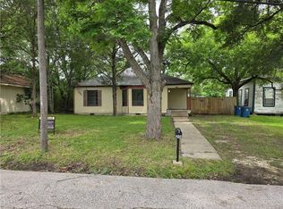 206 Gibbs St, Navasota, TX 77868