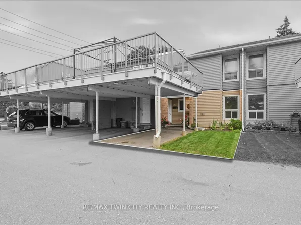 65 Glamis Rd, Cambridge, ON N1R 6W4
