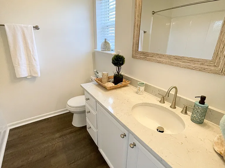 201 Yellow Hawthorn Cir — Photo 14