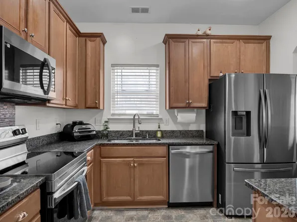5912 Almond Rd, Charlotte, NC 28227