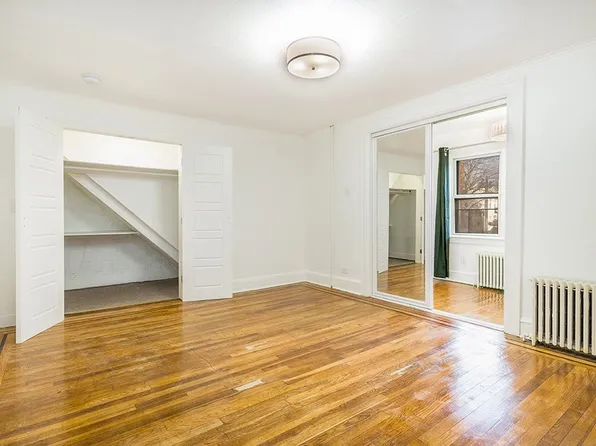 117 Sherman Avenue image 8 of 29