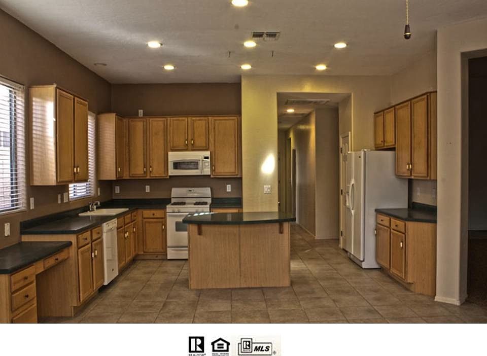2nd image of 2841 E Nunneley Rd