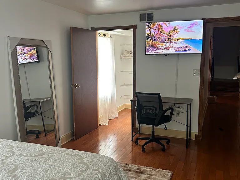 4 S Gilmor St — Photo 17