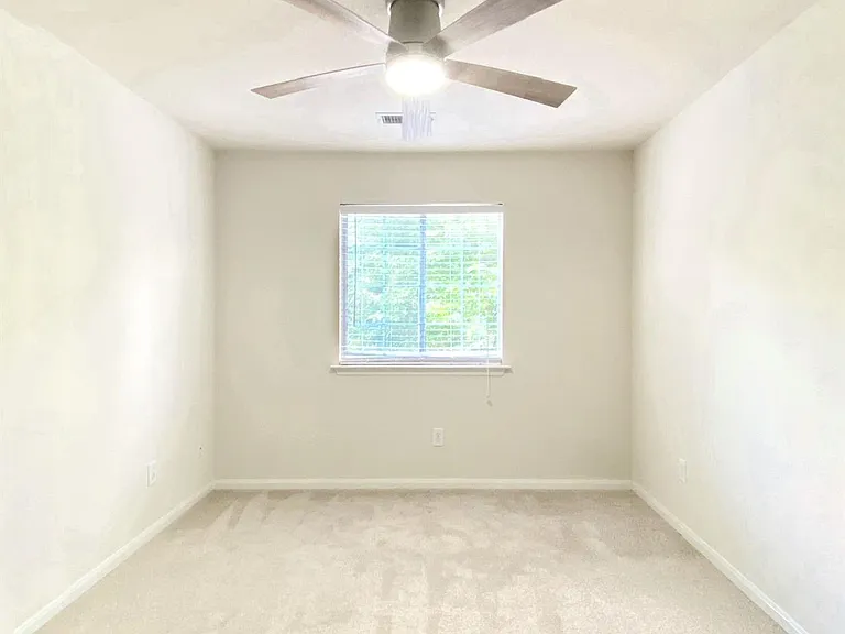 54 Alderon Woods Pl — Photo 35