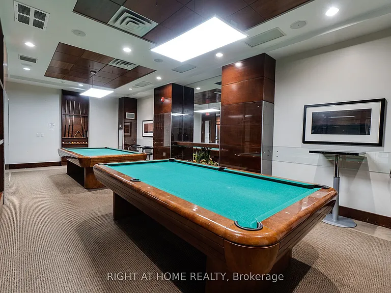 310 Burnhamthorpe Rd W #1713 — Photo 49
