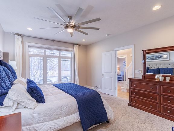 5th image of 725 Whitetail Ln