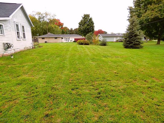 5th image of 301 Jakway Ave