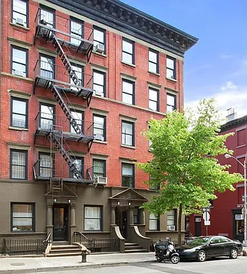 Rented by LJ Sloane Management | media 25