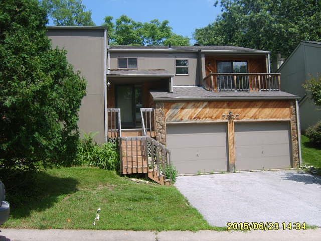 1st image of 7527 N 54th Plz