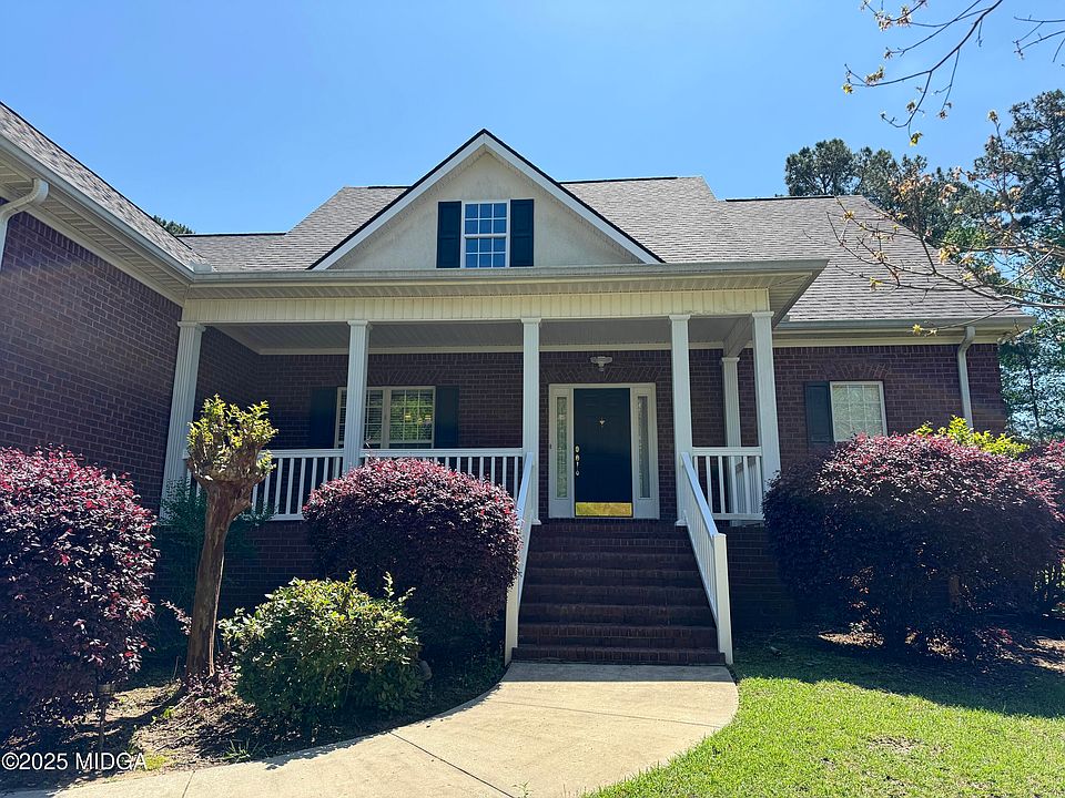 1st image of 178 Cambridge Way