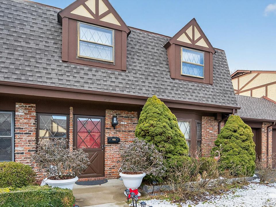 1st image of 30 Summerfield Court #269
