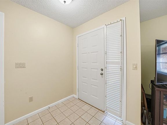 4th image of 4 BLAIR COURT