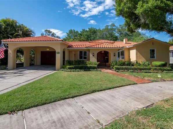 135 25th Ave NE, Saint Petersburg, FL 33704