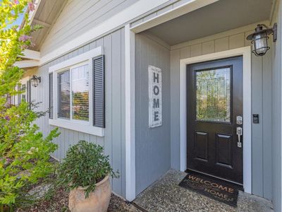 150 Jonquil Ln, Hollister, CA, 95023