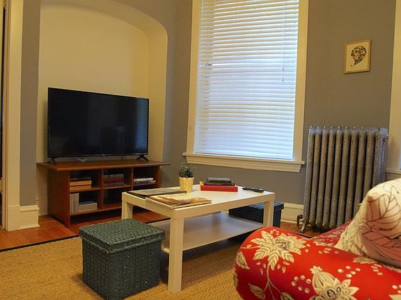 3rd image of 3741 N Magnolia Ave APT 1R
