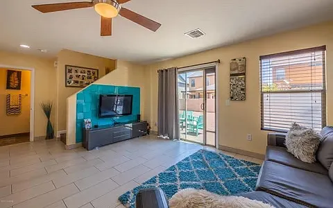 Building Photo - 7013 S Blueeyes Dr