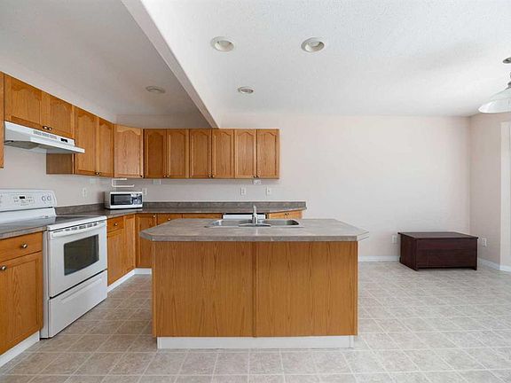 2nd image of 98 S Wilson Dr #15