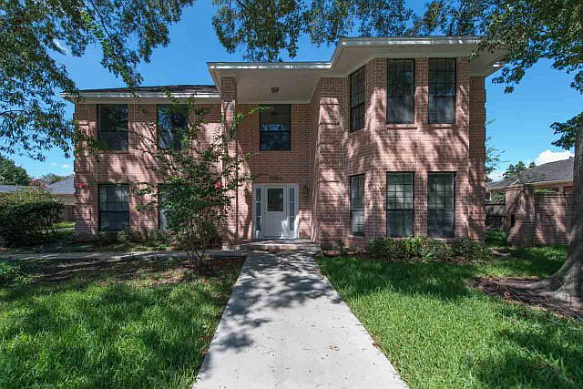 1st image of 4860 Oakley Ln