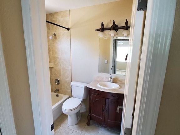 2nd image of 421 Menendez St APT 2