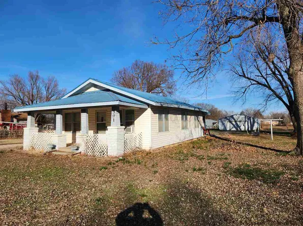 501 SW Hillside Rd, Ponca City, OK 74601