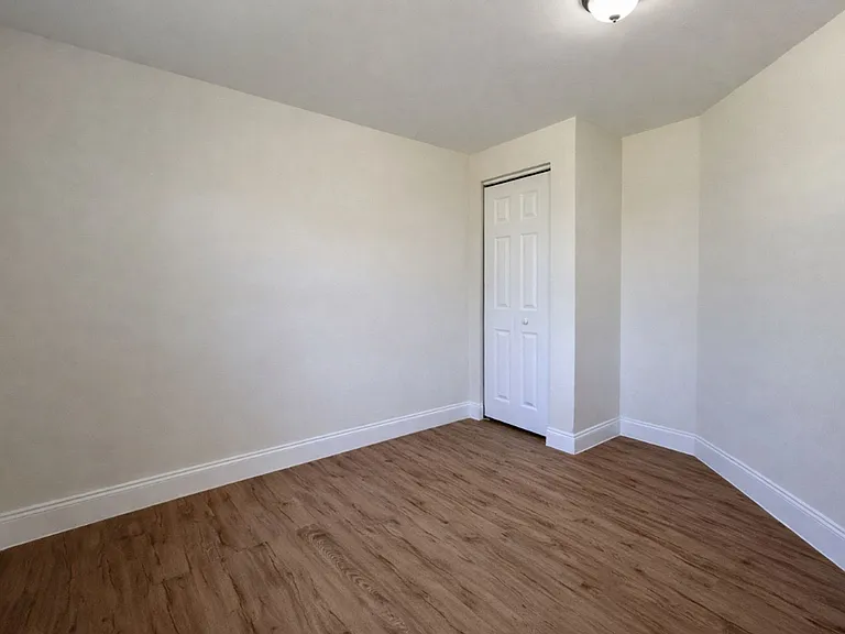 569 Nuna Ave — Photo 6