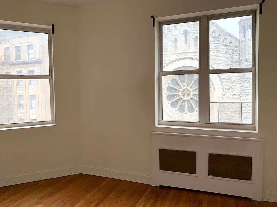 1st image of 220 W 107th St APT 4
