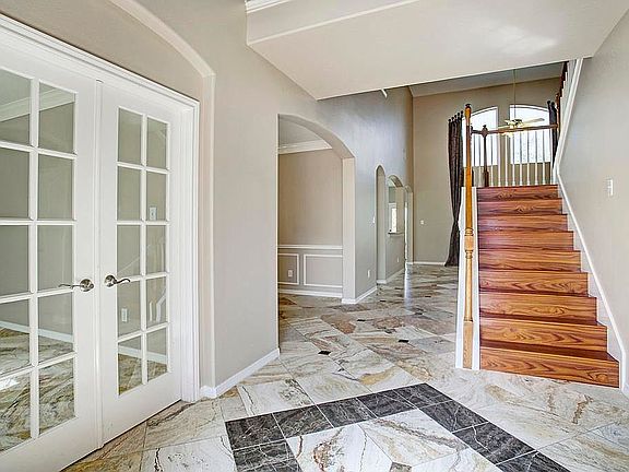 5th image of 2414 Shorebrook Dr