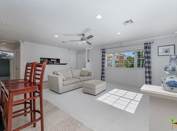 4th image of 9681 Oakmount Blvd