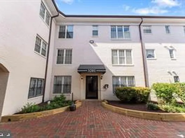 3201 8th St SE APT 10, Washington, DC 20032