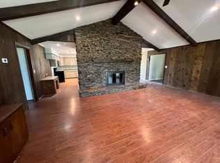 8498 State Route 124, Russellville, AR 72802