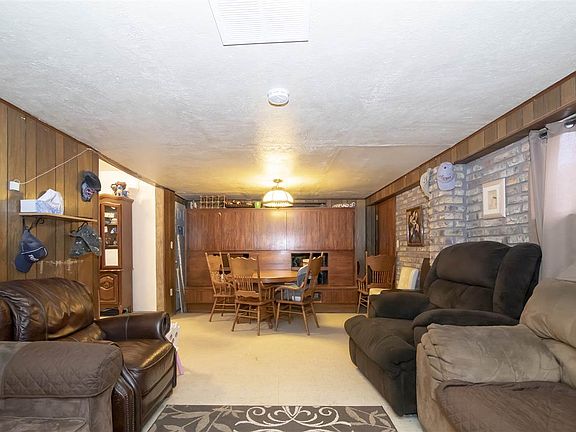 5th image of 1300 E La Mesa St