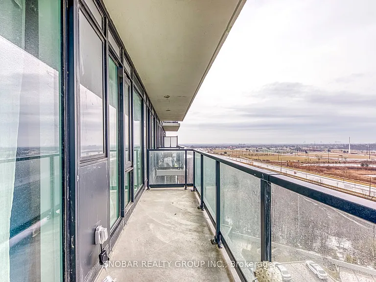 225 Veterans Dr #907 — Photo 22
