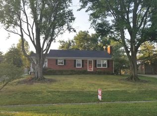 4308 Kinloch Rd, Woodlawn Park, KY 40207