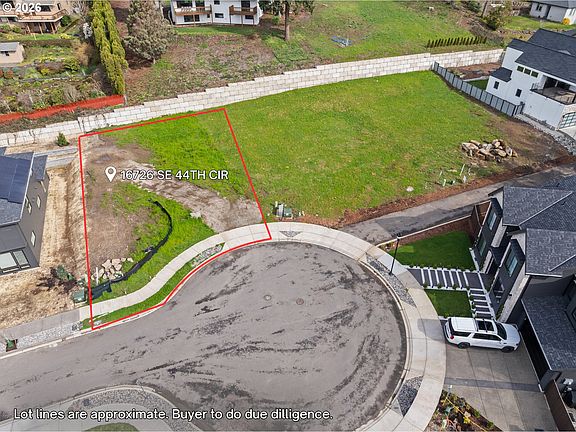 3rd image of 16726 SE 44th Cir