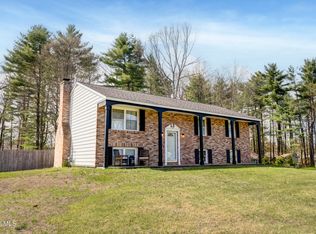 20 Wynnefield Dr, South Glens Falls, NY 12803