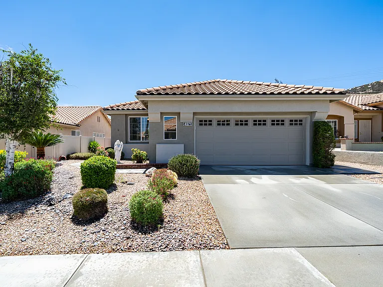 4971 Rio Bravo Dr — Photo 2