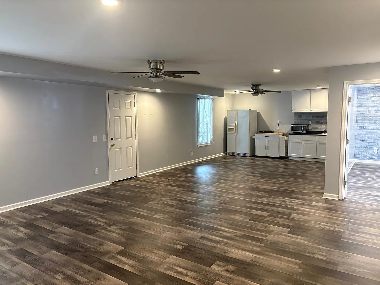 627 Teal Dr — Photo 2