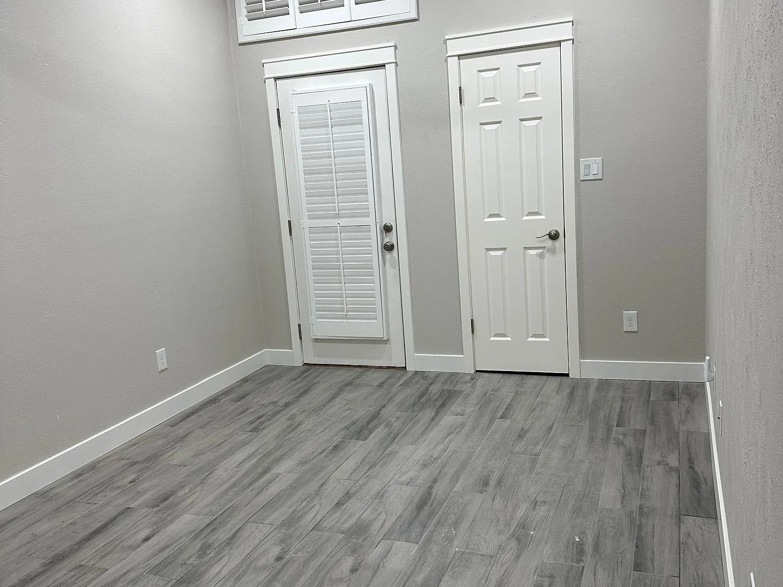 2501 Stanford Ct — Photo 4
