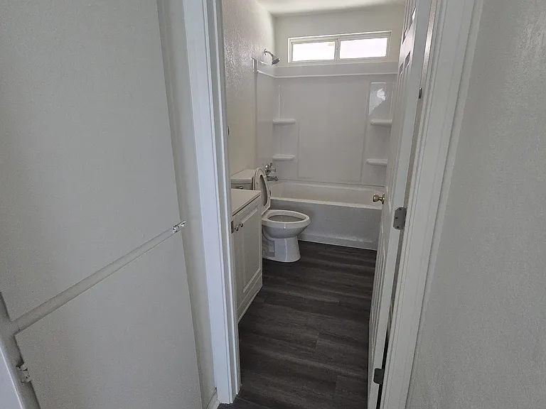 13576 El Cajon Dr #B — Photo 6