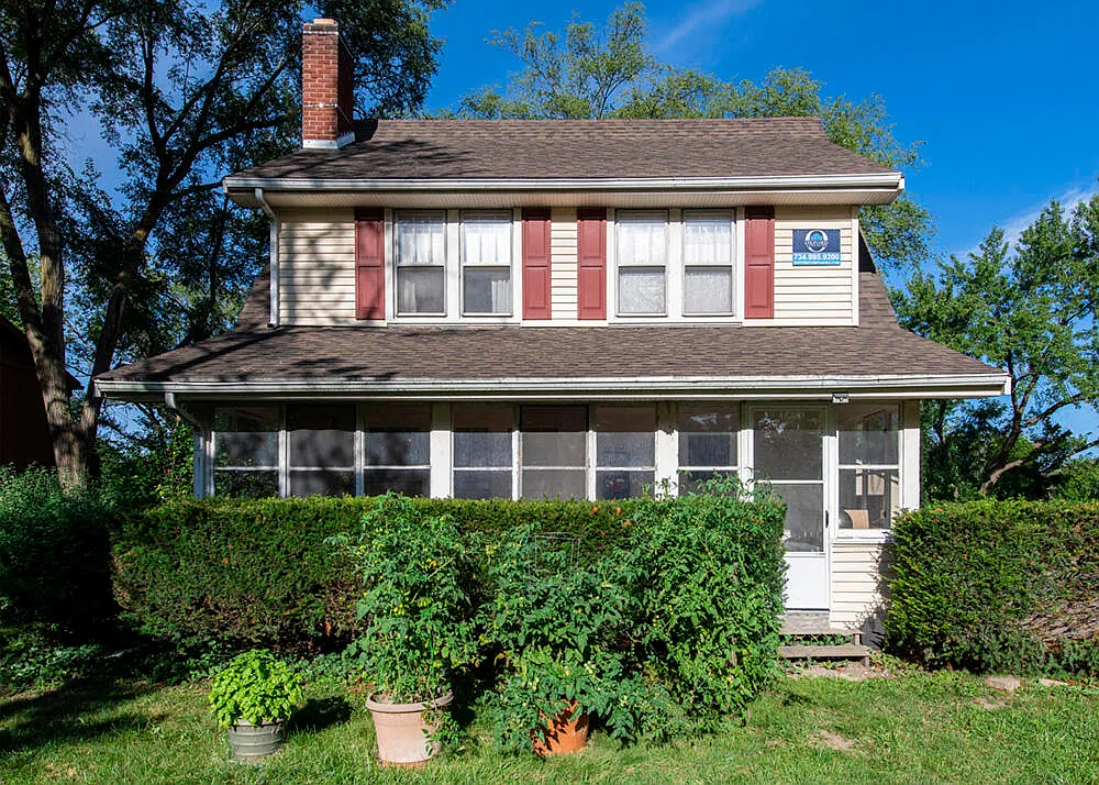 785 N Maple Rd photo 1
