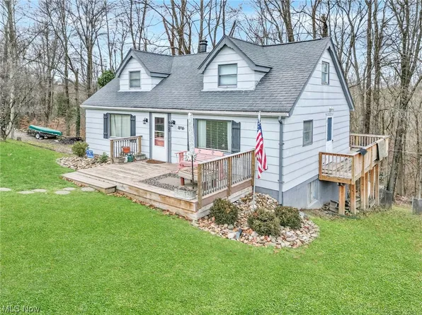 925 Overlook Dr, Wintersville, OH 43953