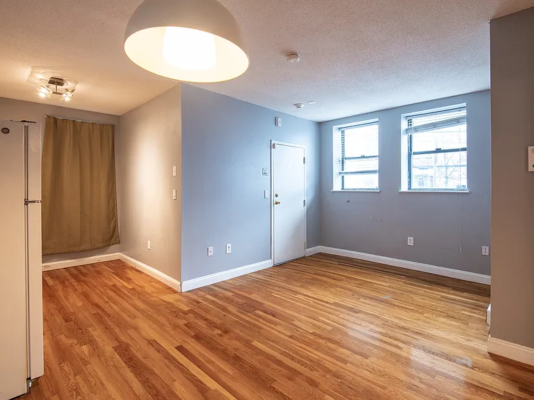 6 Monmouth St #202 — Photo 12
