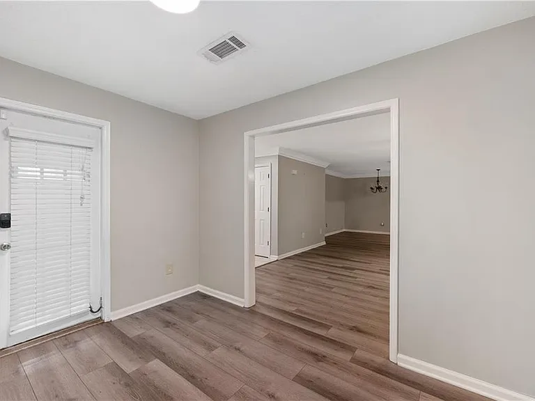 601 Abingdon Way — Photo 14