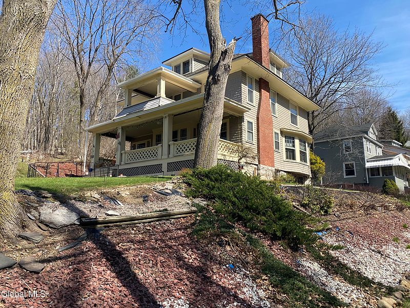 4th image of 24 Northampton Road