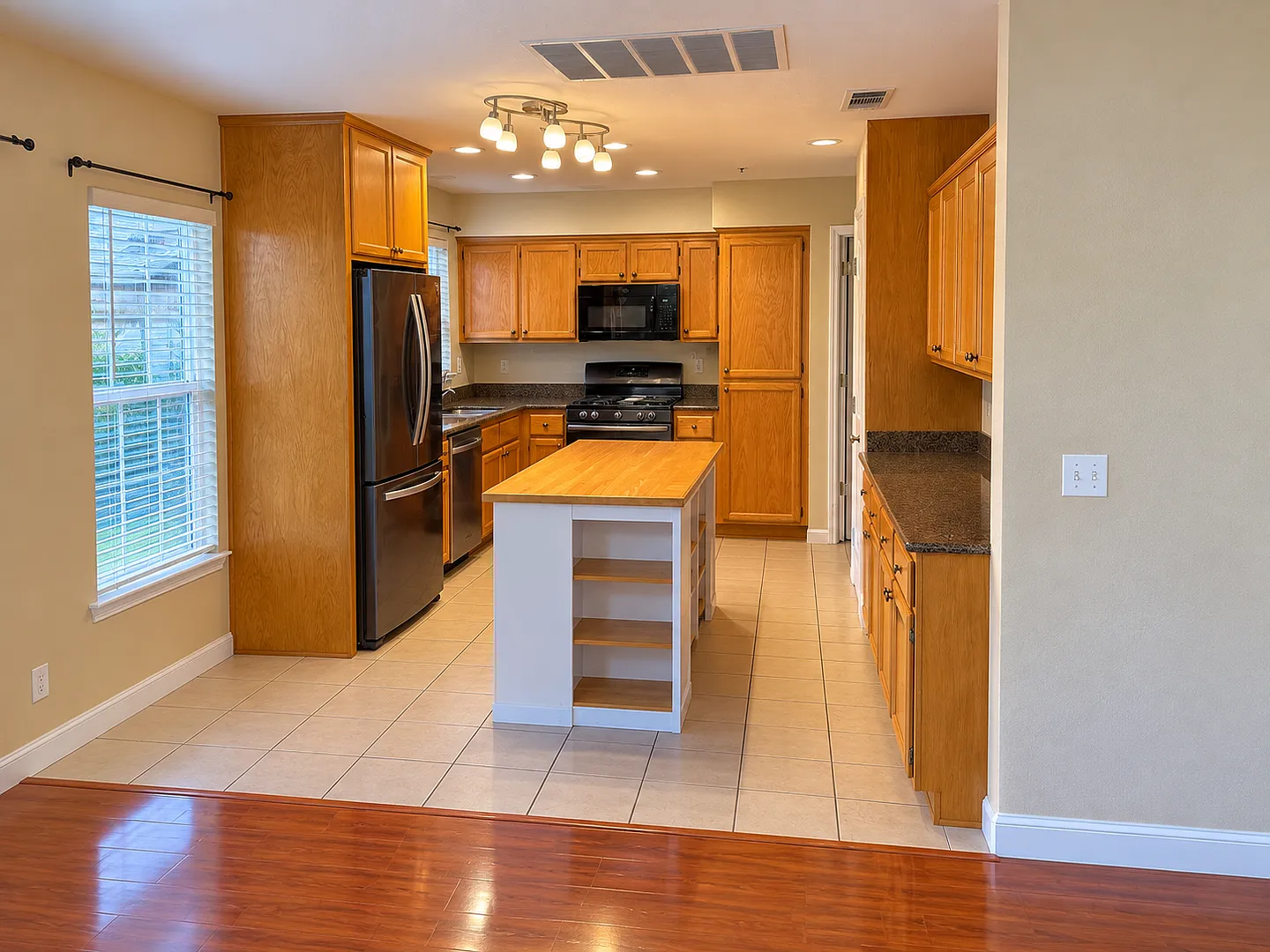 Spacious & Light-Filled Livermore Home with Great Backyard! — Photo 3