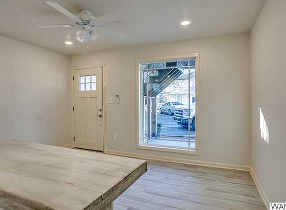 5th image of 907 15th Ave #Unit 8