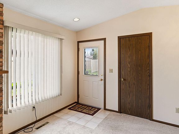 3rd image of 1155 Xene Ln N