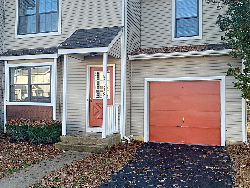 1st image of 919 Noddymill Ln E